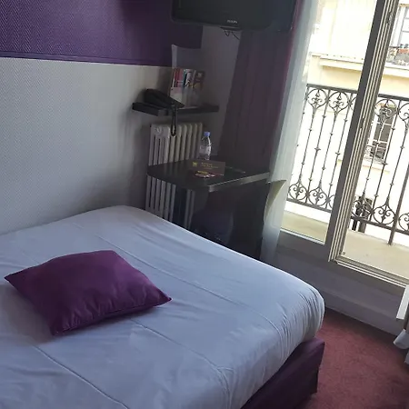 Ibis Styles Pigalle Montmartre 3*
