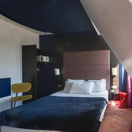 Accueil Pigalle Montmartre Hotel