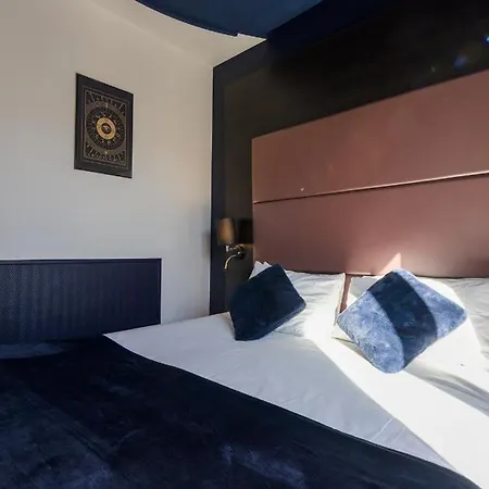 Accueil Pigalle Montmartre Paris