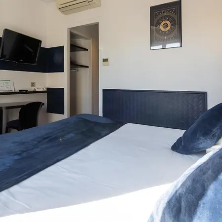 Accueil Pigalle Montmartre Hotel