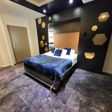 Hotel Accueil Pigalle Montmartre 3*