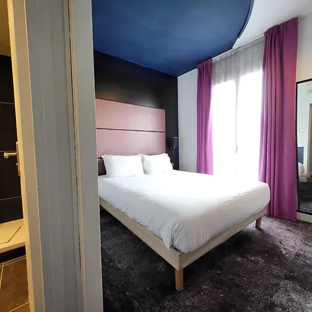 Accueil Pigalle Montmartre - Rénové