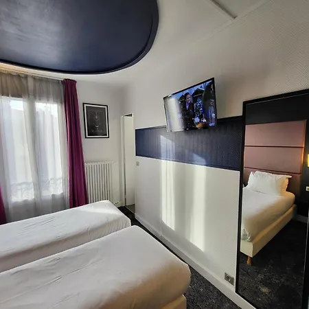Accueil Pigalle Montmartre - Rénové Hotel
