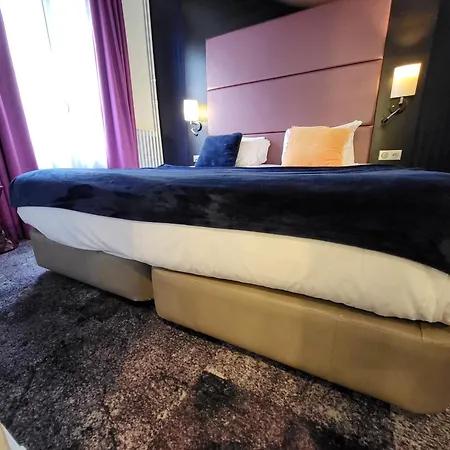 Accueil Pigalle Montmartre - Rénové Hotel
