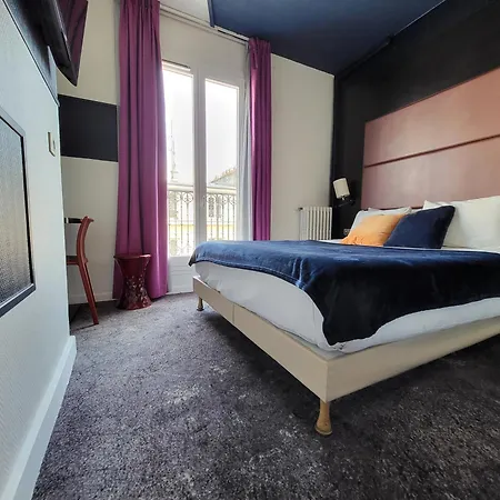 Accueil Pigalle Montmartre - Rénové 3*