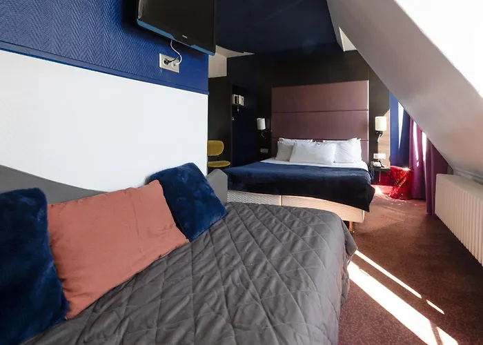 Accueil Pigalle Montmartre 3* Париж