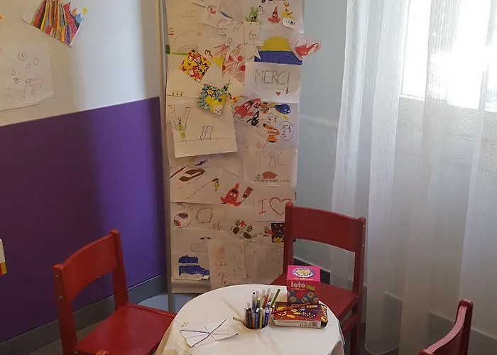 Отель Accueil Pigalle Montmartre