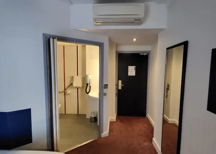 Accueil Pigalle Montmartre 3* Париж