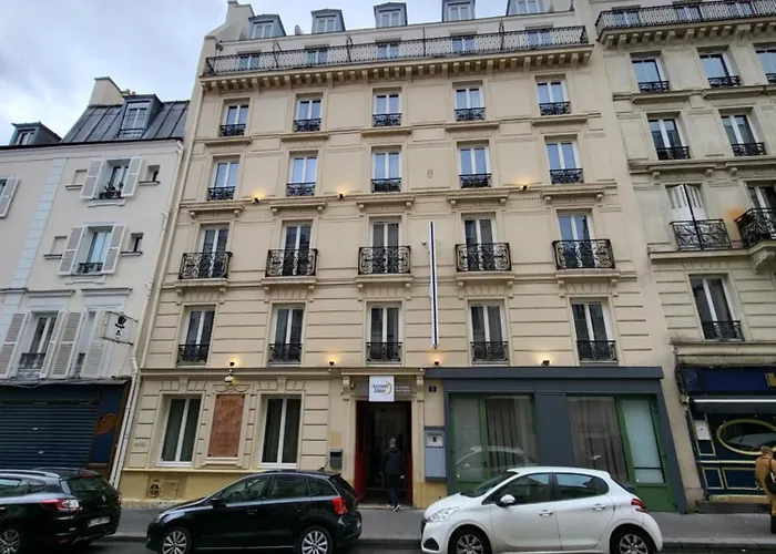 Accueil Pigalle Montmartre 3* Париж