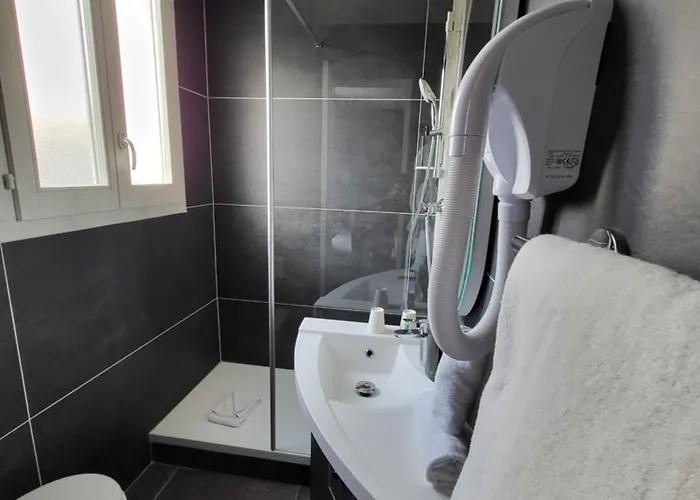 Accueil Pigalle Montmartre 3* باريس