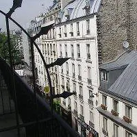 Отель Accueil Pigalle Montmartre